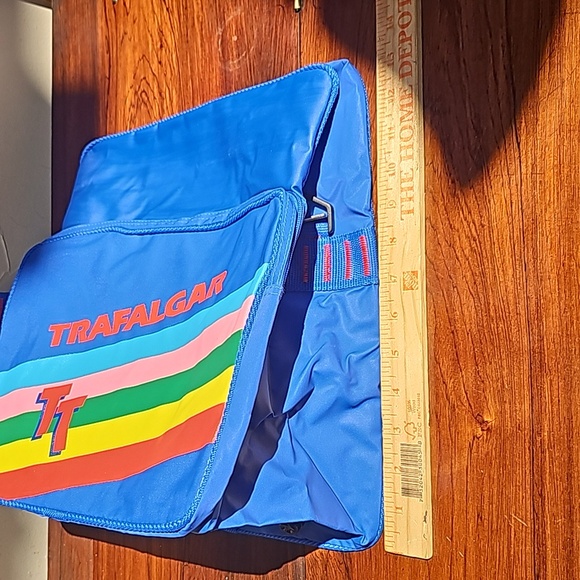 NEW Vintage 80s Trafalgar Rainbow Messenger CArry on Bag zipper unisex - Picture 12 of 14